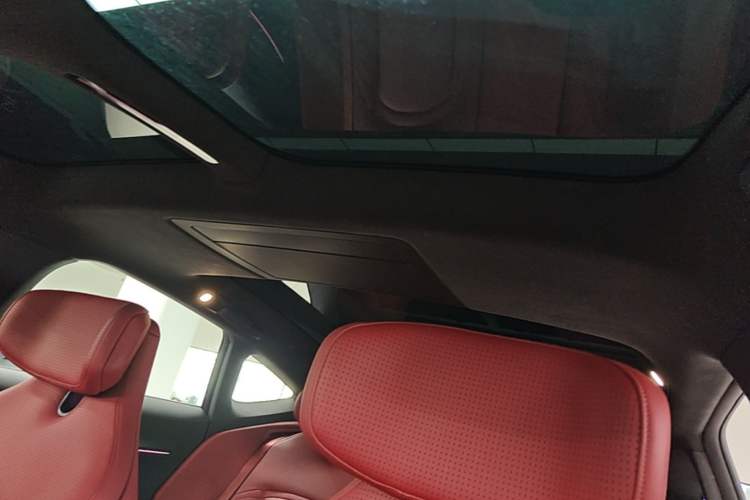 Used Avatr 12 2025 Year Updated Ultra Extended-Range Version Headliner