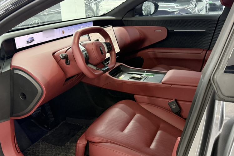 Used Avatr 12 2025 Year Updated Ultra Extended-Range Version Interior 2