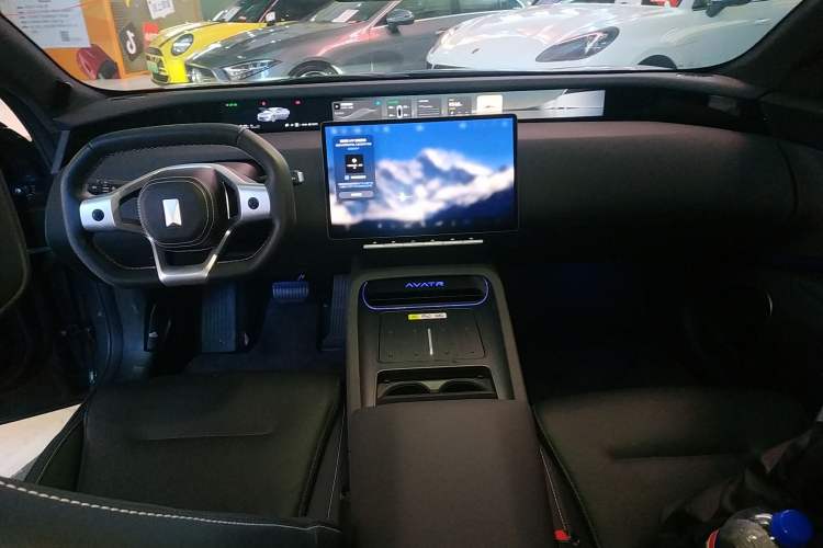 Used Avatr 12 2025 Ultra Extended-Range Edition Interior 2