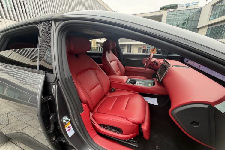 Used Avatr 12 2025 Year Updated Ultra Extended-Range Version Interior 3