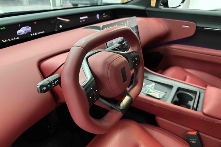 Used Avatr 12 2025 Year Updated Ultra Extended-Range Version Interior 3