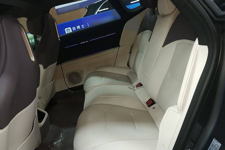 Used Avatr 12 2025 Max All-Electric Version Interior 4