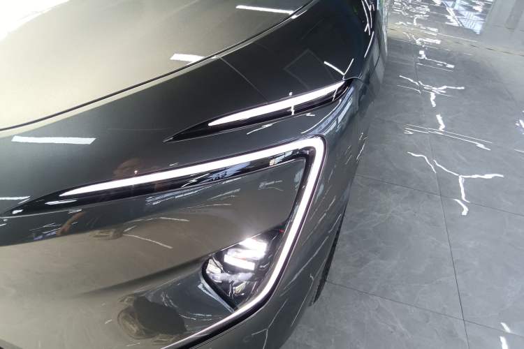 Used Avatr 12 2025 Year Updated Ultra Extended-Range Version Left Front Headlight