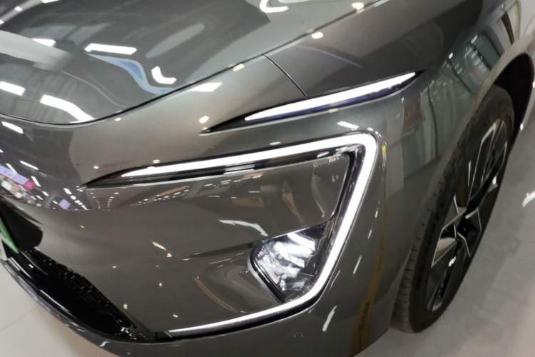 Used Avatr 12 2025 Year Updated Ultra Extended-Range Version Left Front Headlight