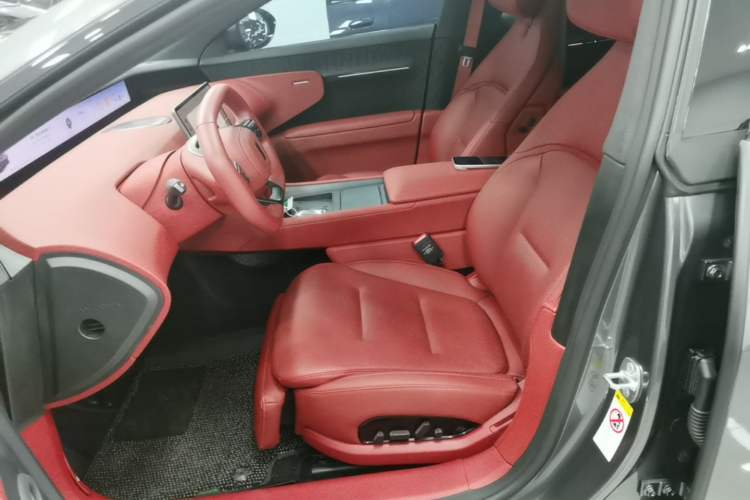Used Avatr 12 2025 Year Updated Ultra Extended-Range Version Left Front Seat