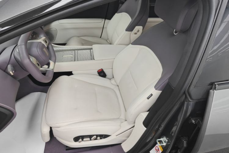 Used Avatr 12 2025 Ultra Extended-Range Edition Left Front Seat