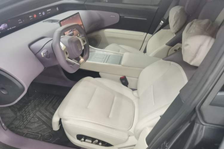 Used Avatr 12 2025 Ultra Extended-Range Edition Left Front Seat