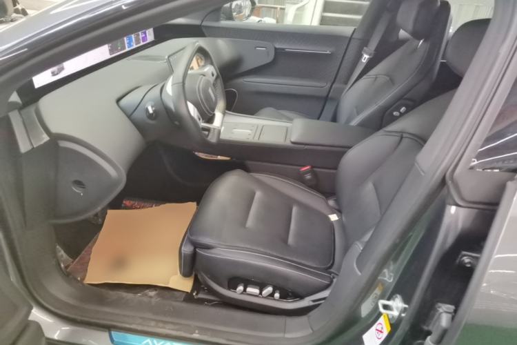 Used Avatr 12 2025 Ultra Extended-Range Edition Left Front Seat