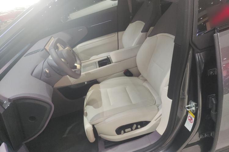 Used Avatr 12 2025 Ultra Extended-Range Edition Left Front Seat
