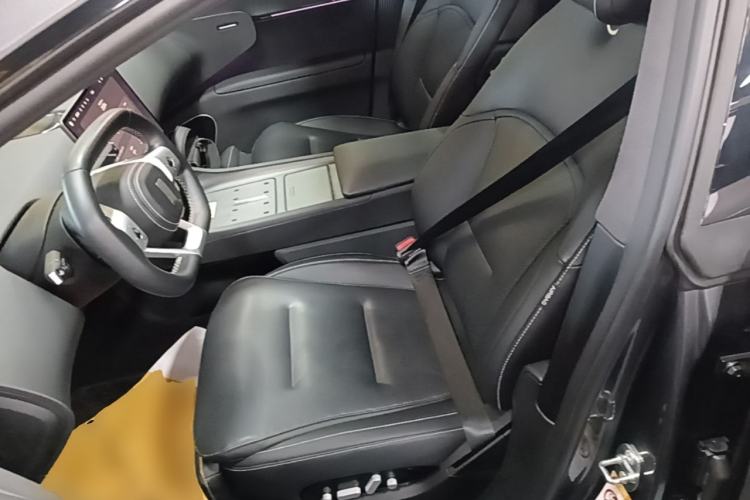 Used Avatr 12 2025 Ultra Extended-Range Edition Left Front Seat