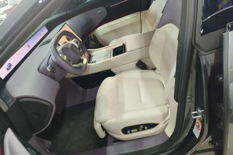 Used Avatr 12 2025 Ultra Extended-Range Edition Left Front Seat