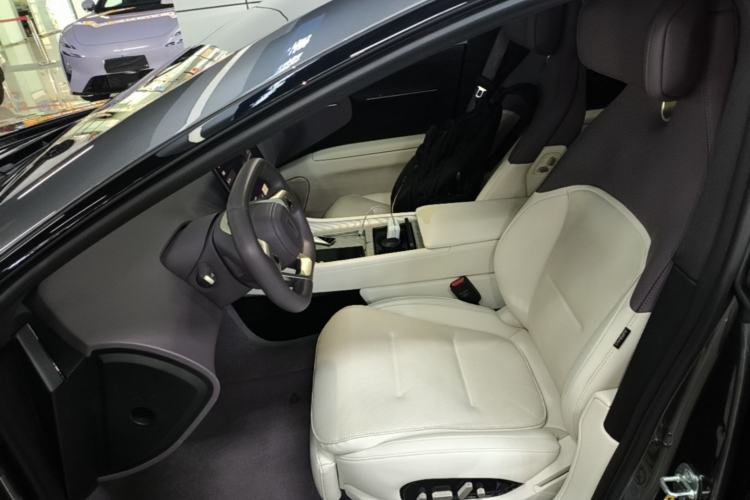 Used Avatr 12 2025 Ultra Extended-Range Edition Left Front Seat