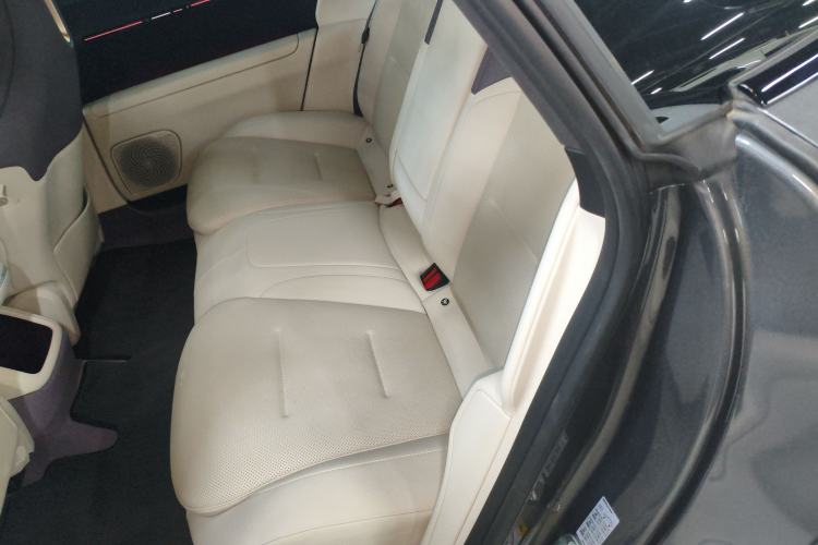 Used Avatr 12 2025 Ultra Extended-Range Edition Left Rear Seat