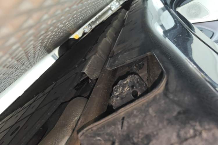 Used Avatr 12 2025 Ultra Extended-Range Edition Left Side Sill