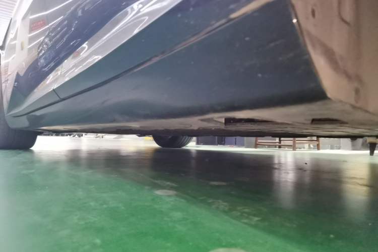 Used Avatr 12 2025 Ultra Extended-Range Edition Left Side Sill