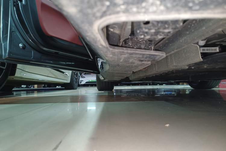 Used Avatr 12 2025 Year Updated Ultra Extended-Range Version Left Side Sill