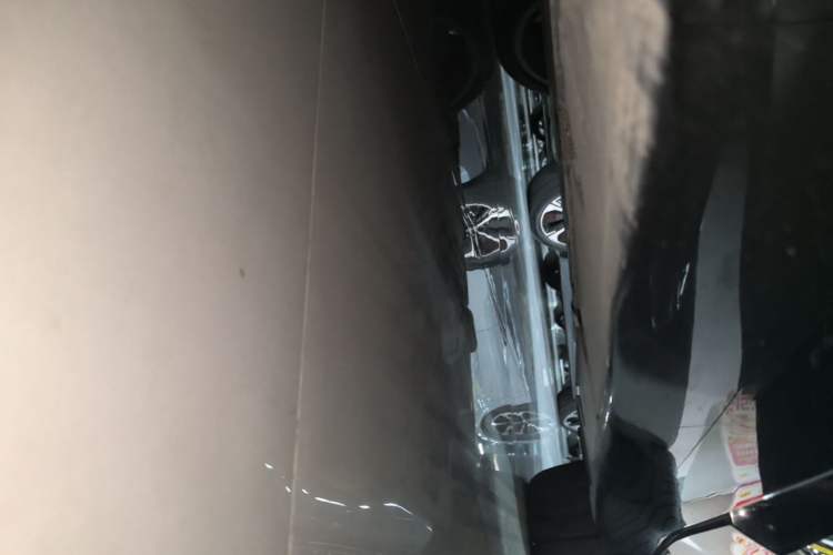 Used Avatr 12 2025 Ultra Extended-Range Edition Left Side Sill