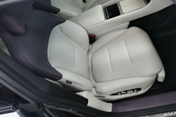 Used Avatr 12 2025 Ultra Extended-Range Edition Right Front Seat