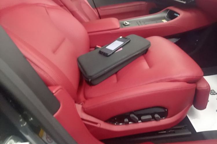 Used Avatr 12 2025 Year Updated Ultra Extended-Range Version Right Front Seat