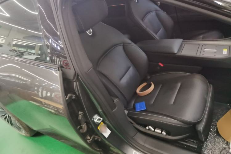 Used Avatr 12 2025 Ultra Extended-Range Edition Right Front Seat