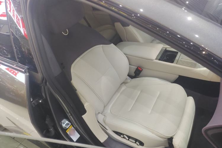 Used Avatr 12 2025 Ultra Extended-Range Edition Right Front Seat