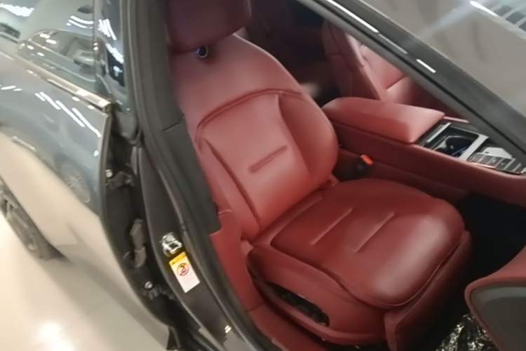Used Avatr 12 2025 Year Updated Ultra Extended-Range Version Right Front Seat