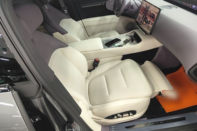 Used Avatr 12 2025 Ultra Extended-Range Edition Right Front Seat