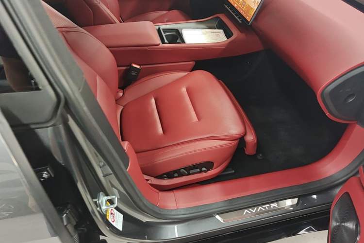 Used Avatr 12 2025 Year Updated Ultra Extended-Range Version Right Front Seat