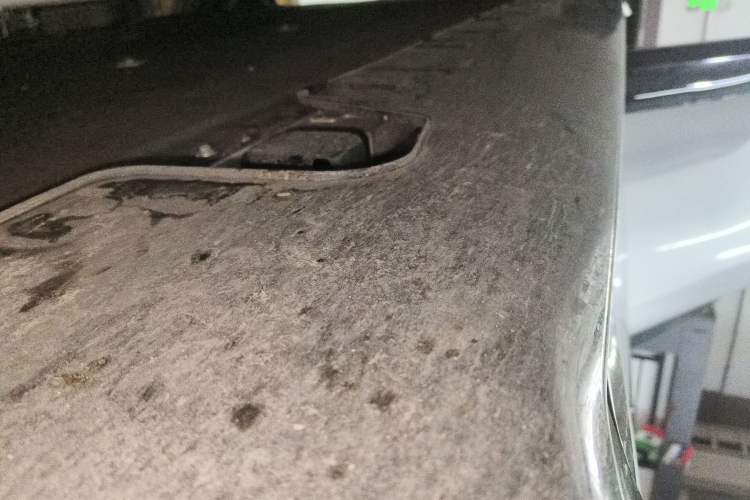 Used Avatr 12 2025 Ultra All-Electric Four-Wheel Drive Right Side Sill