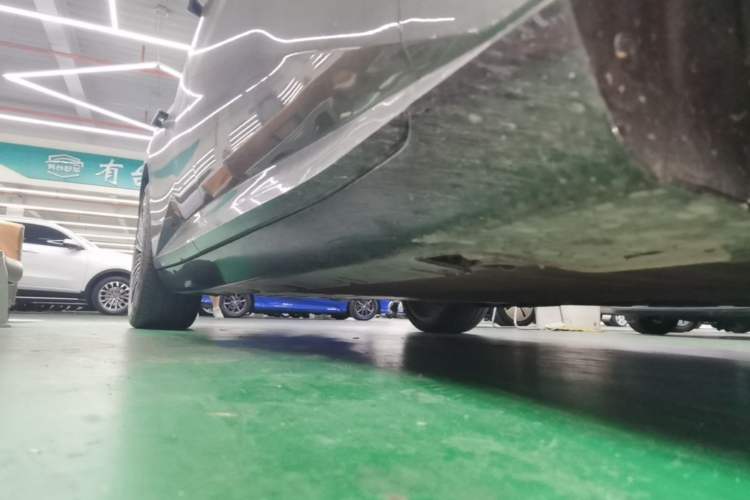 Used Avatr 12 2025 Ultra Extended-Range Edition Right Side Sill