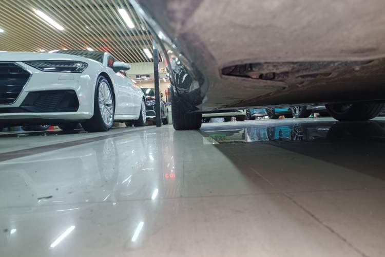 Used Avatr 12 2025 Year Updated Ultra Extended-Range Version Right Side Sill