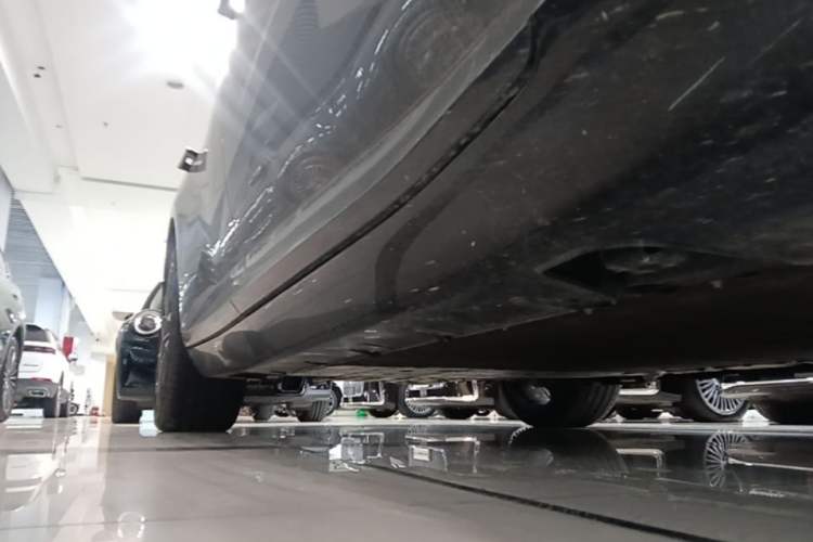 Used Avatr 12 2025 Year Updated Ultra Extended-Range Version Right Side Sill