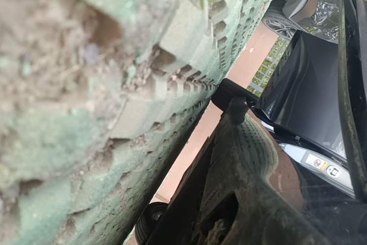 Used Avatr 12 2025 Year Updated Ultra Extended-Range Version Right Side Sill
