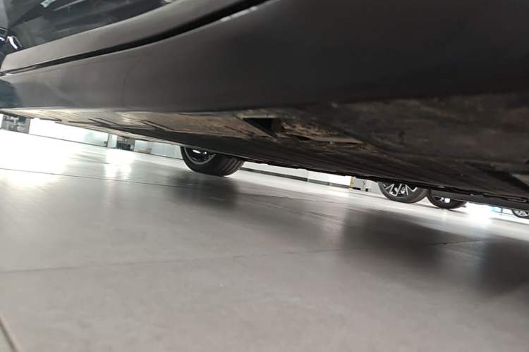 Used Avatr 12 2025 Year Updated Ultra Extended-Range Version Right Side Sill