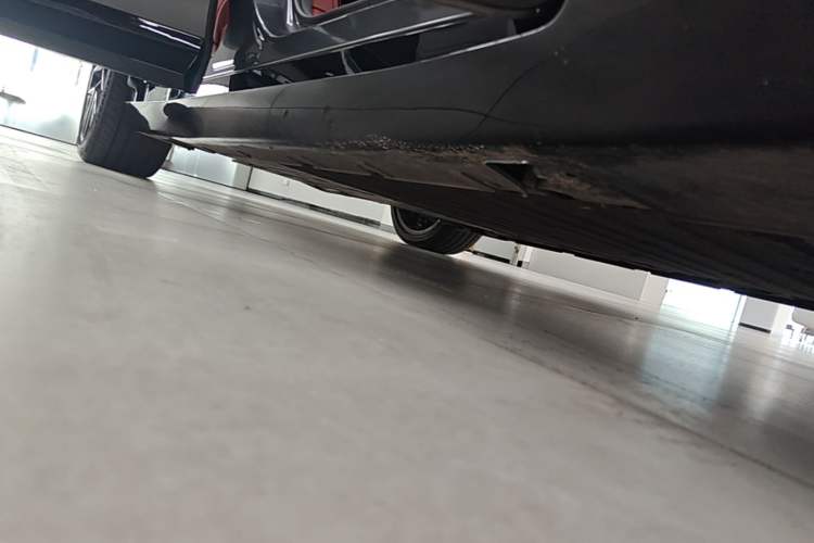 Used Avatr 12 2025 Year Updated Ultra Extended-Range Version Right Side Sill
