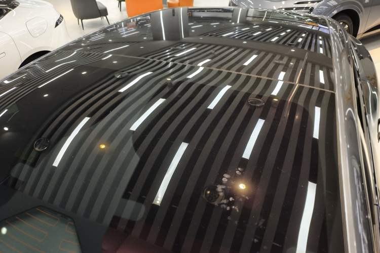 Used Avatr 12 2025 Year Updated Ultra Extended-Range Version Roof