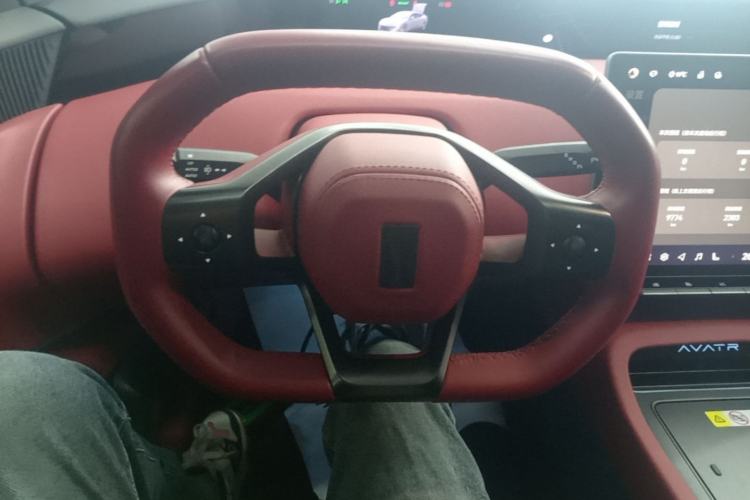 Used Avatr 12 2025 Year Updated Ultra Extended-Range Version Steering Wheel