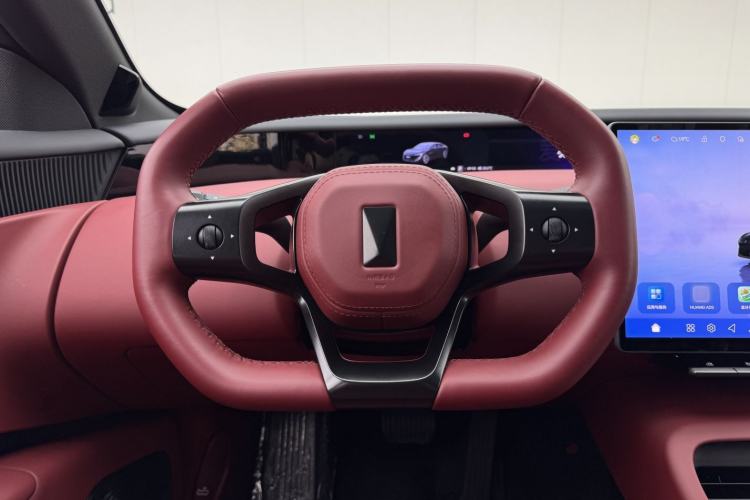 Used Avatr 12 2025 Ultra All-Electric Four-Wheel Drive Steering Wheel