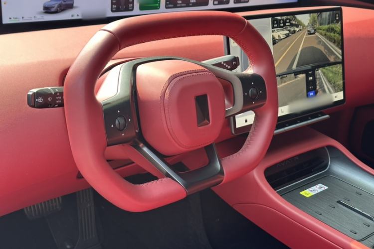 Used Avatr 12 2025 Year Updated Ultra Extended-Range Version Steering Wheel
