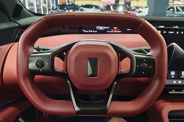 Used Avatr 12 2025 Year Updated Ultra Extended-Range Version Steering Wheel