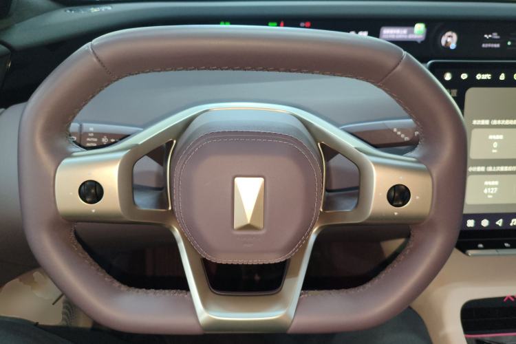 Used Avatr 12 2025 Ultra Extended-Range Edition Steering Wheel