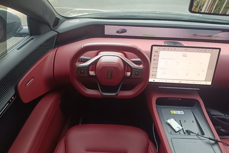 Used Avatr 12 2025 Year Updated Ultra Extended-Range Version Steering Wheel