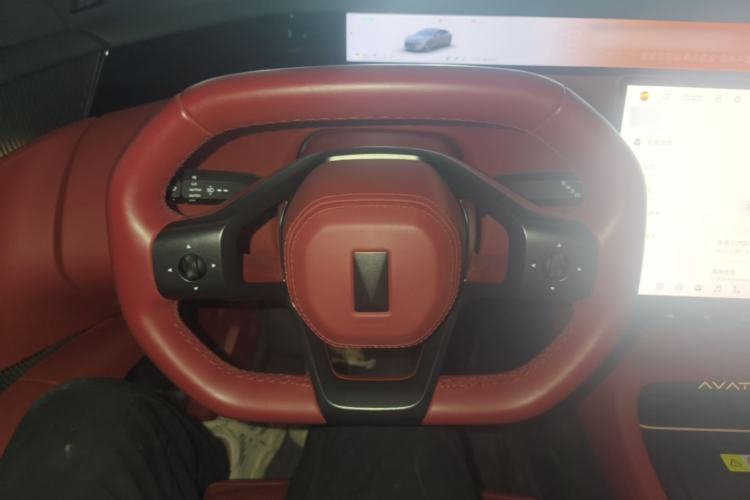 Used Avatr 12 2025 Year Updated Ultra Extended-Range Version Steering Wheel