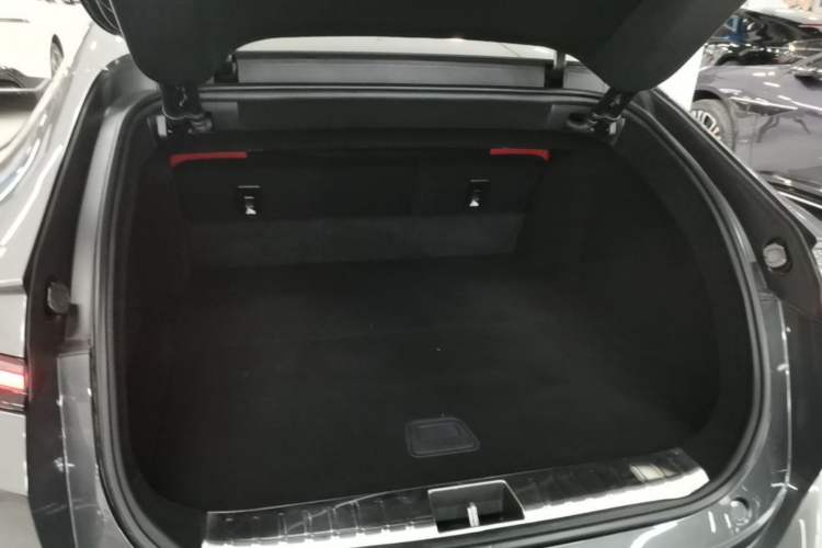 Used Avatr 12 2025 Year Updated Ultra Extended-Range Version Trunk