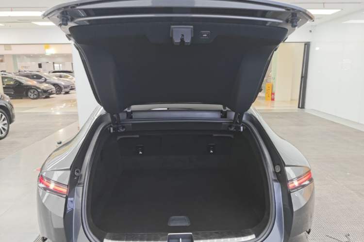 Used Avatr 12 2025 Ultra Extended-Range Edition Trunk