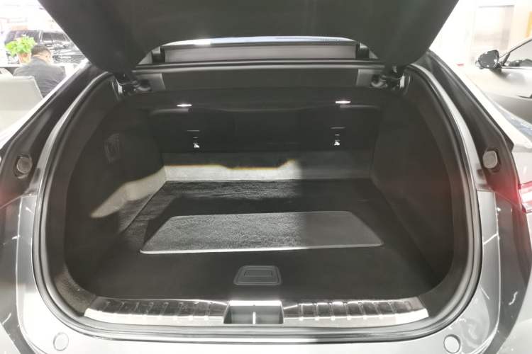 Used Avatr 12 2025 Ultra All-Electric Four-Wheel Drive Trunk