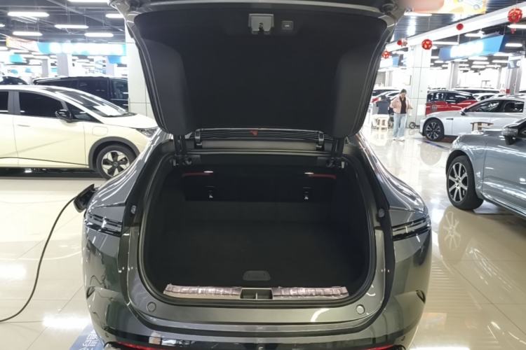 Used Avatr 12 2025 Year Updated Ultra Extended-Range Version Trunk