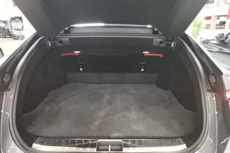 Used Avatr 12 2025 Year Updated Ultra Extended-Range Version Trunk