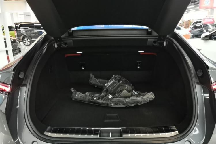 Used Avatr 12 2025 Year Updated Ultra Extended-Range Version Trunk