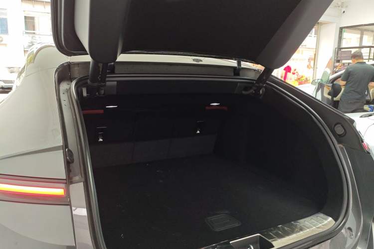 Used Avatr 12 2025 Updated Ultra All-Electric Four-Wheel Drive Trunk